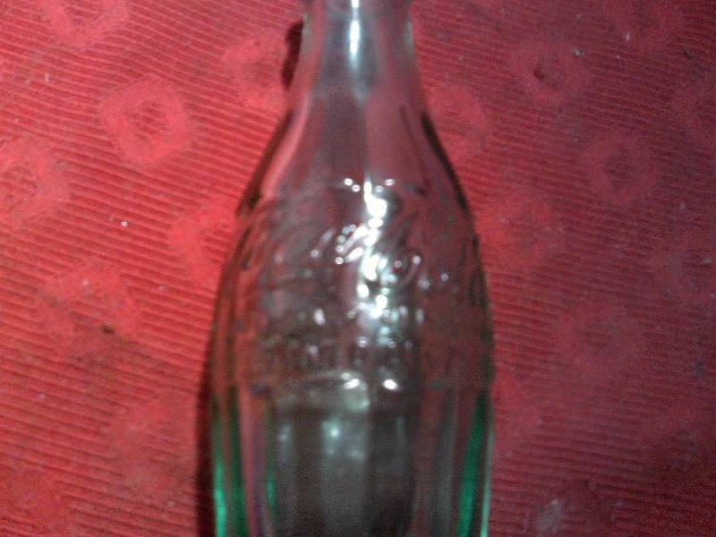 VINTAGE GREEN COCA COLA BOTTLE