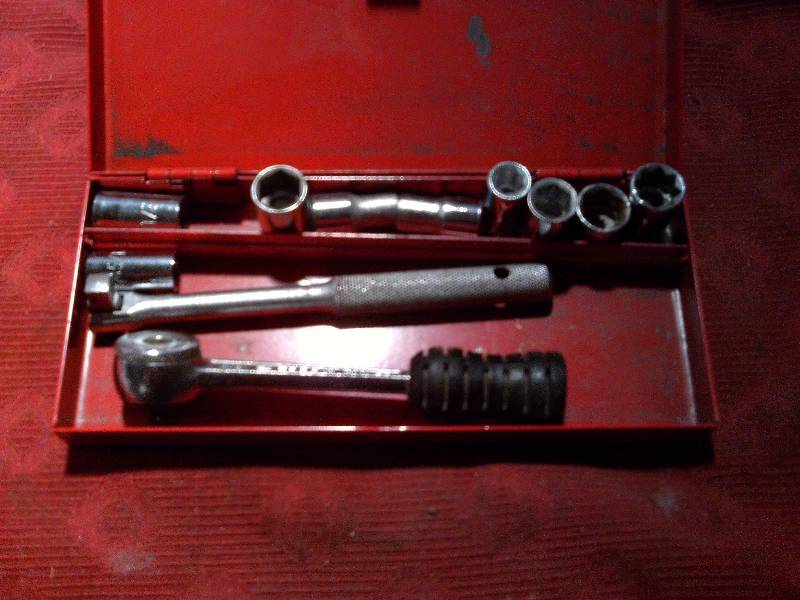SOCKETS AND WRENCHES