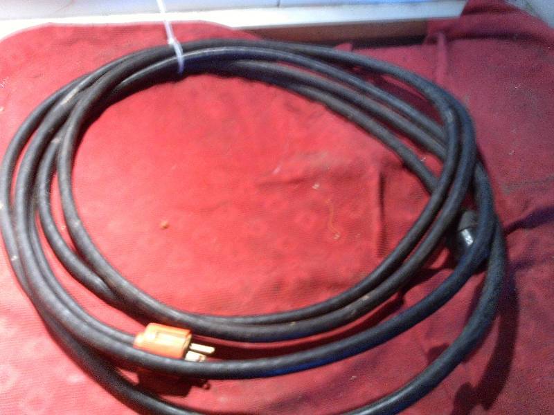 HEAVY DUTY EXTENSION CORD
