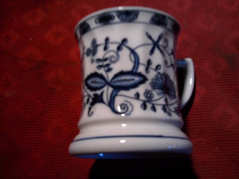 VINTAGE BRAND N BURG SHAVING CUP AND BRUSH