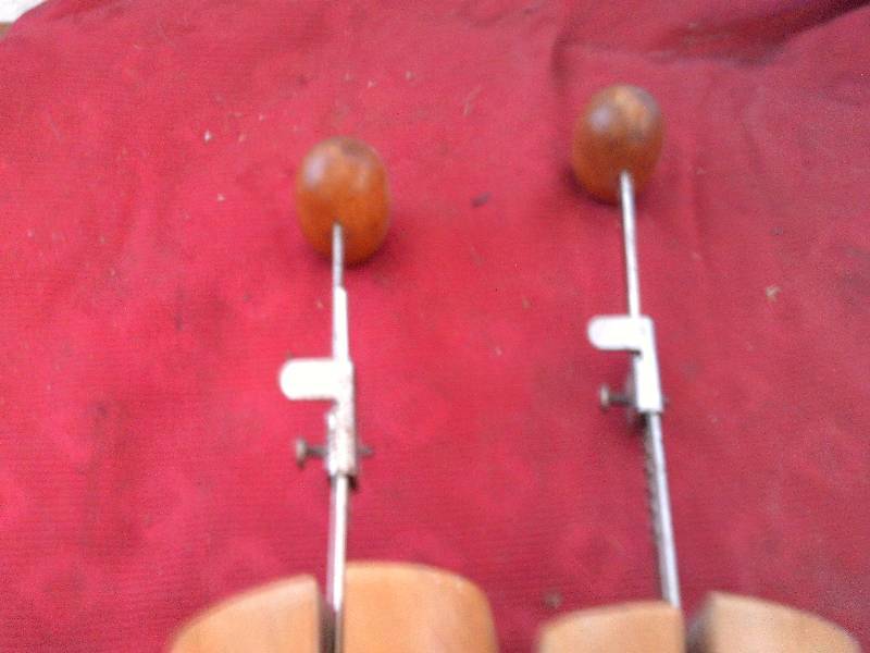 VINTAGE WOOD SHOE STRETCHER