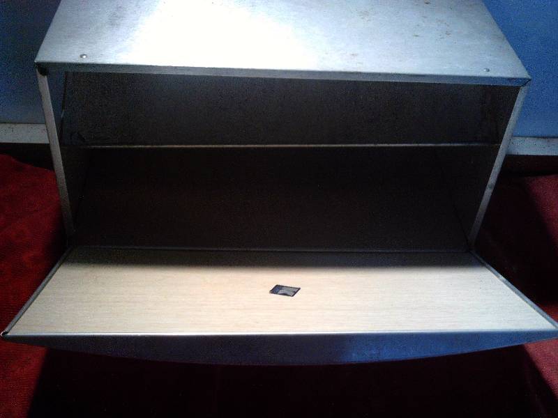 VINTAGE STAINLESS BREAD BOX