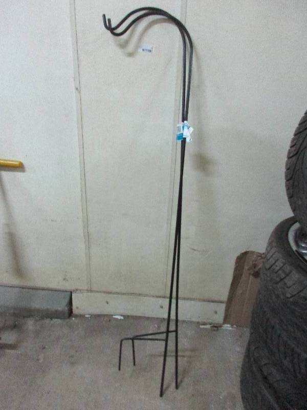 2 Shepards hooks