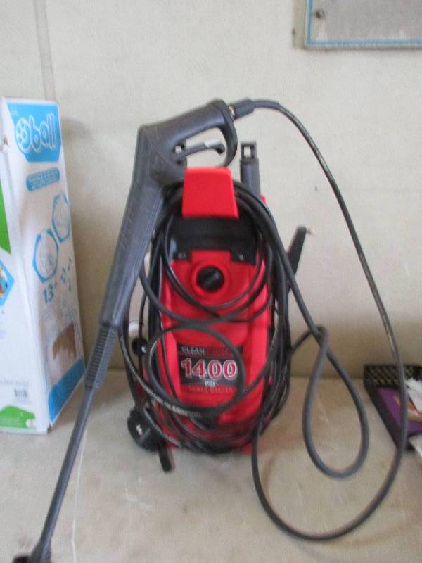 Clean Force Pressure washer