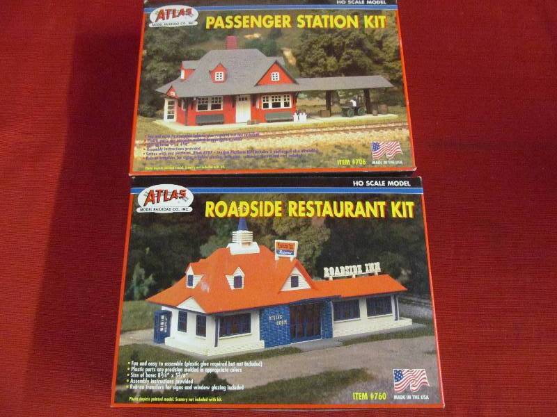 Atlas Model railroad passenger station kit