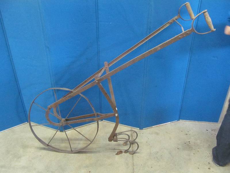 Garden Cultivator