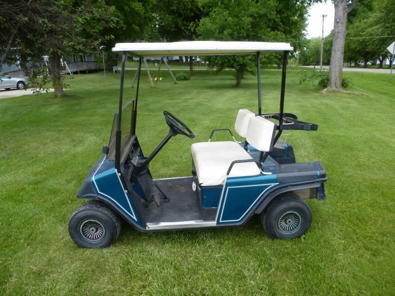 1988 EZ Go Gulf Cart