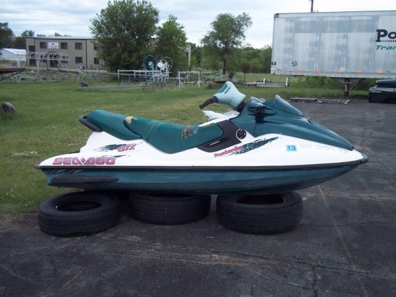 lot 1 image: Sea Doo GTX Jet Ski