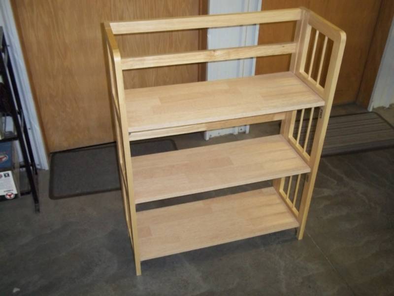 lot 15 image: Folding Book Case