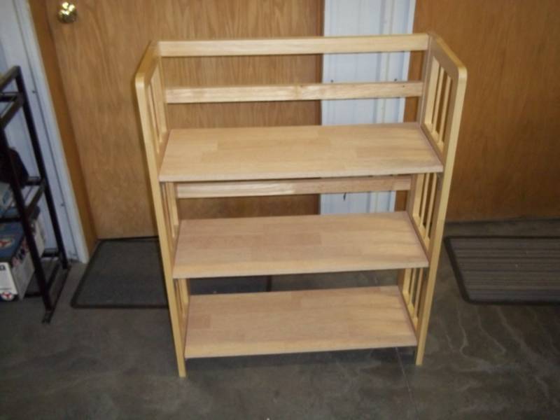 lot 16 image: Folding Book Case