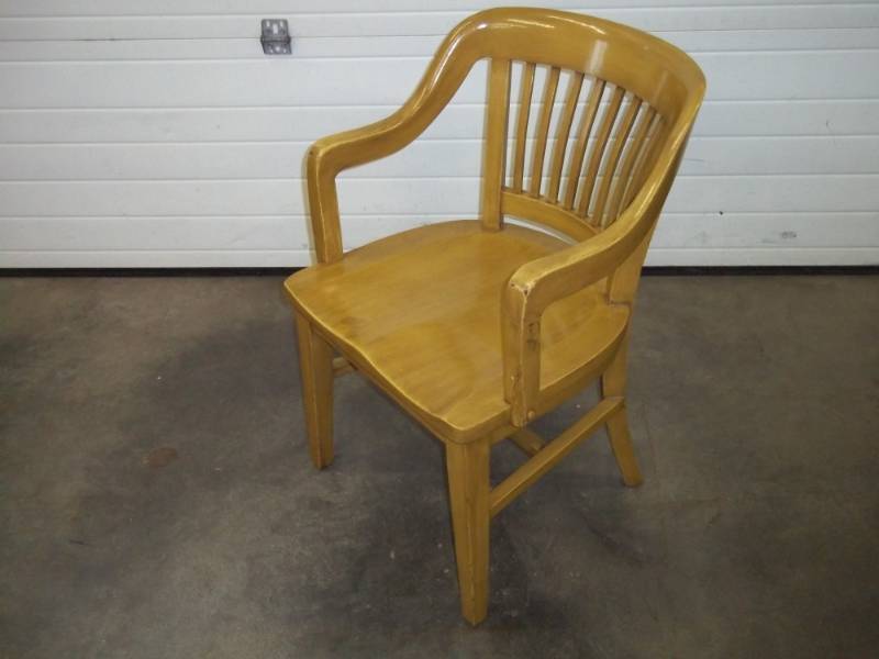 lot 31 image: Vintage Wood Chair