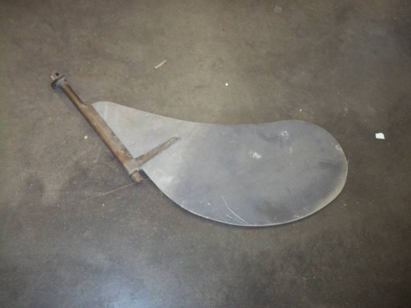 lot 53 image: Boat Rudder