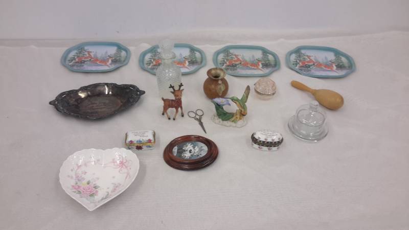 Trinkets and dcor