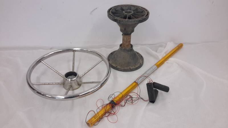 Steering wheel, pedestal, light