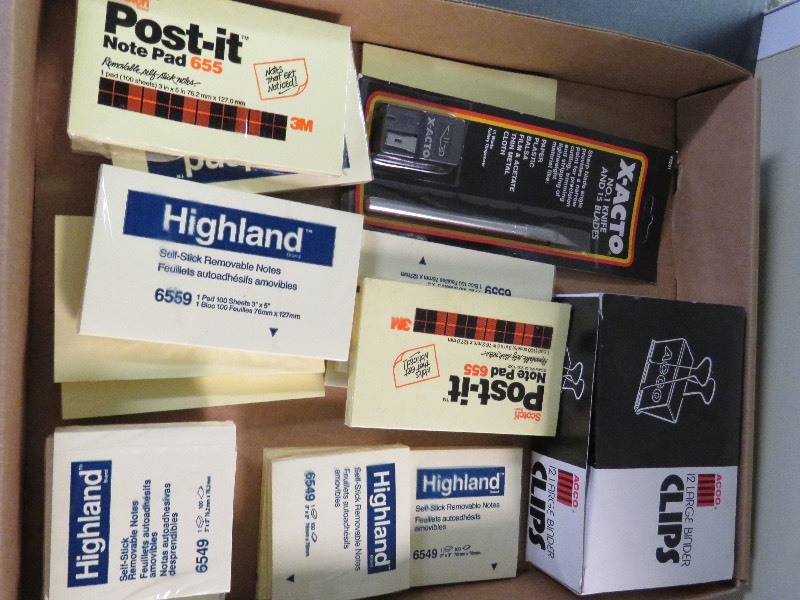Post-Its lot
