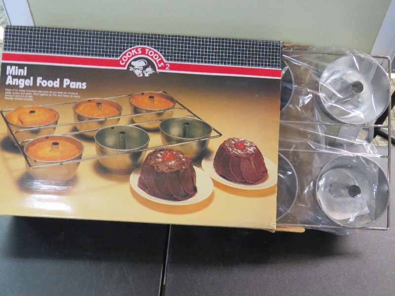 Mini Angel Food Pans