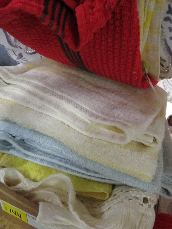 linen lot