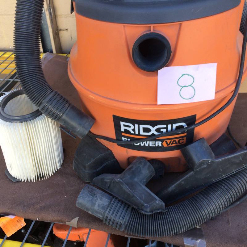 lot 8 image: Ridgid 16 Gal. WetDry Vacuum with Detachable Blower Model # WD1680 working Conditions