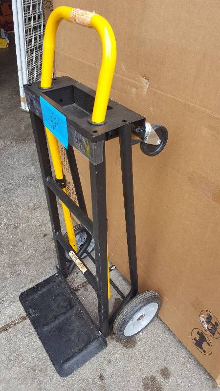 lot 62 image: Milwaukee Convertible Truck 300-500 Lbs used