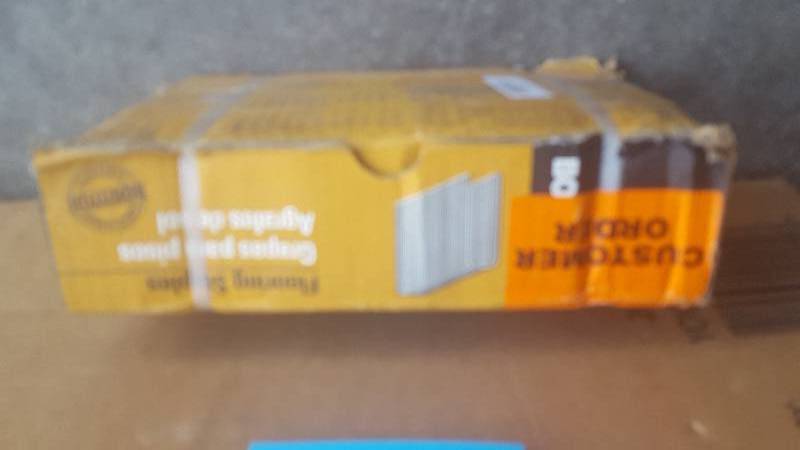 lot 104 image: Dewalt Floopring Staples- 1 Box New