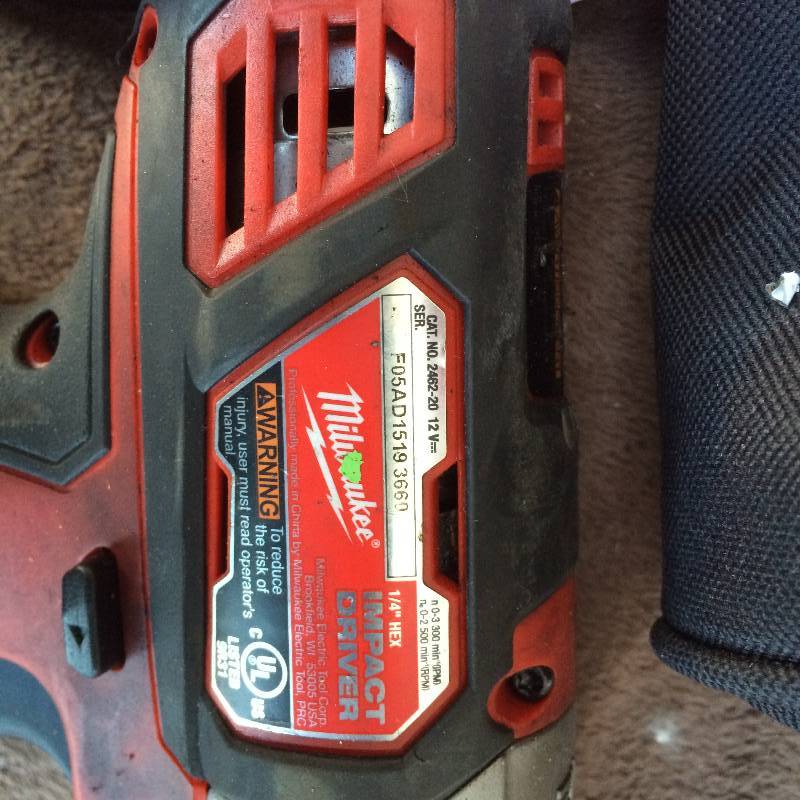 lot 20 image: Milwauke M12 12-Volt Lithium-Ion Cordless Drill DriverImpact Driver Combo Kit (2-Tool) Used working conditions