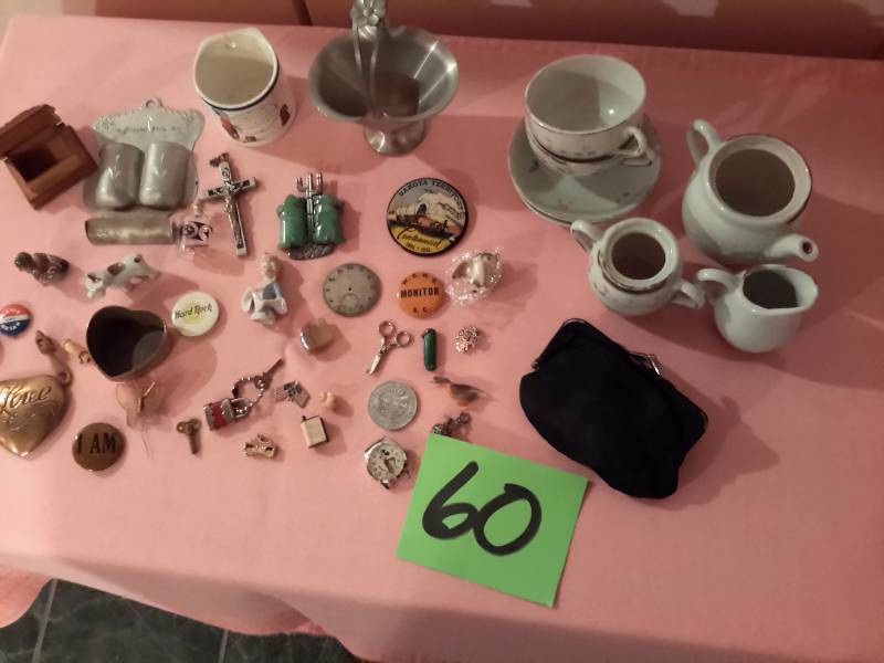 Misc. Small Collectable items  Charm size.. Miniature ducks, scotty dog many others.. Match holders and more