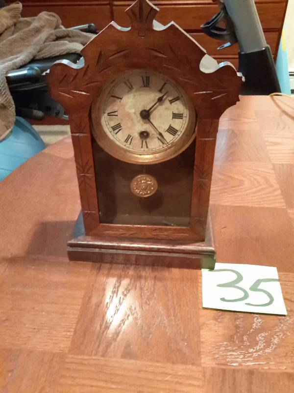 Small Shelf Clock 11 in h x 7 in w x 3 in deep