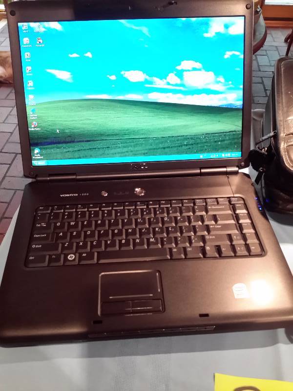 DELL Lap top.. Dell Vostro 1500.. Version 2002 Office products.  Windows XP.. 109 GB, DVD, 296 Hard Drive.  Comes with Case and charger.. Works