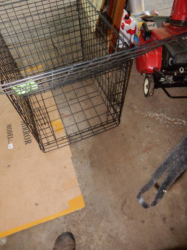 Large Dog Metal Foldable Crate.. Black metal.  28 12 in x 23in x 26in h.  Like new