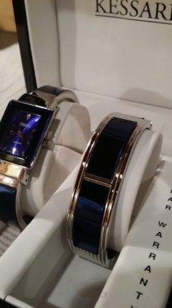 SnS Auctions # 217 Household jewelry consignment.