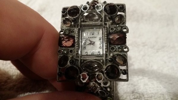 SnS Auctions # 217 Household jewelry consignment.