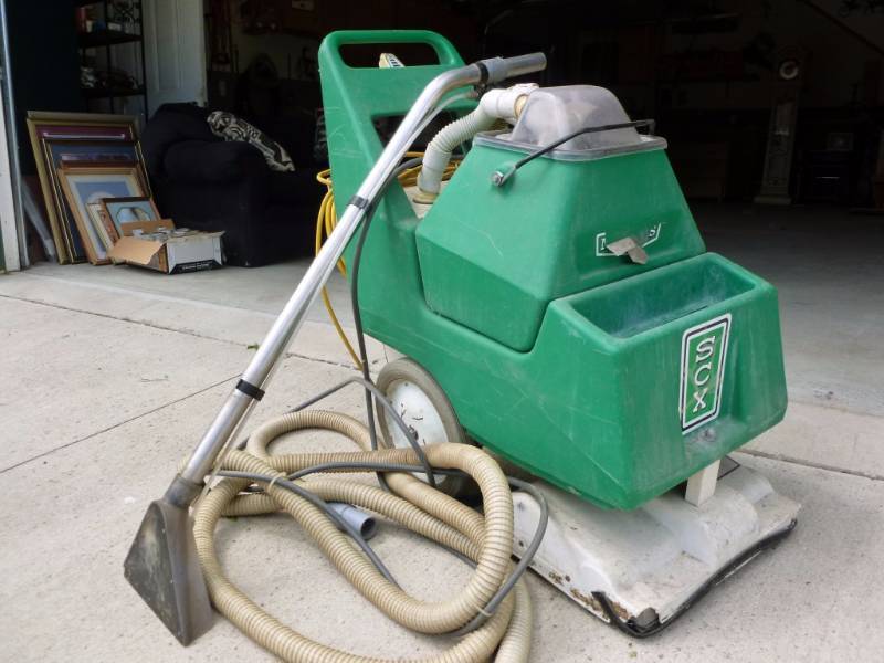 Commercial Carpet Cleaner