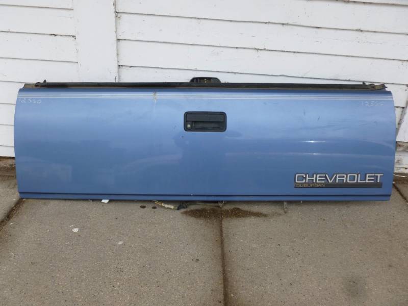 Suburban  Tahoe Tailgate