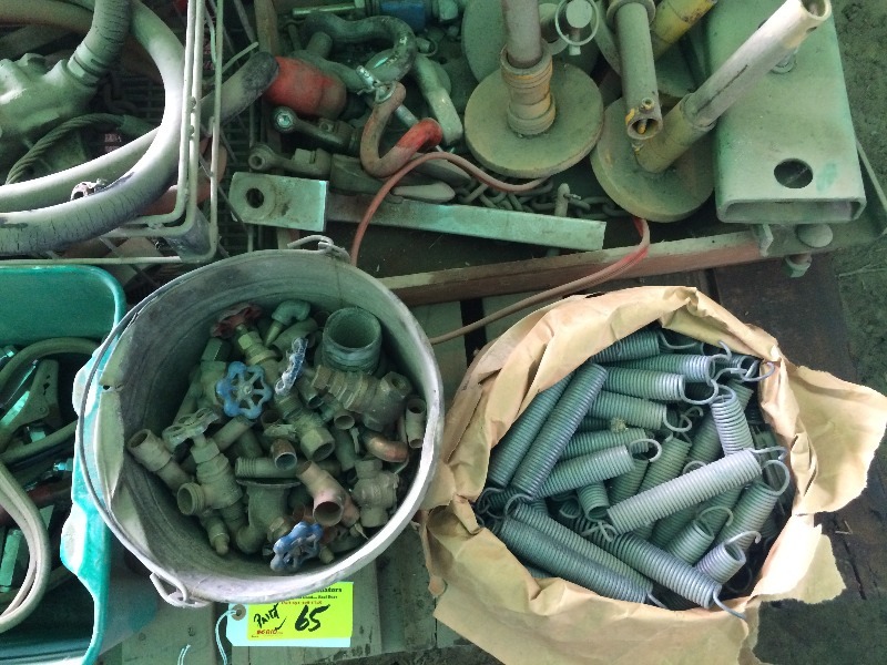 lot 65 image: Pallet of misc items