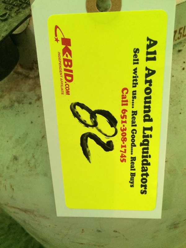 lot 82 image: 20# LP gas Tank