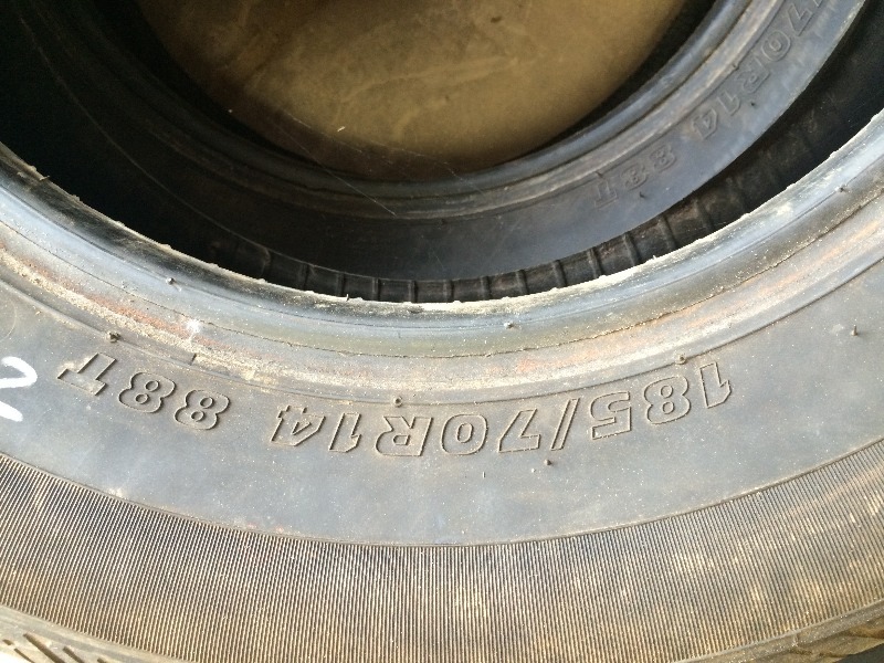 lot 192 image: Tires 185 70R 13  lot of 2