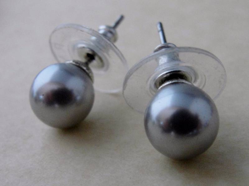 Silvertone  Grey Pearl