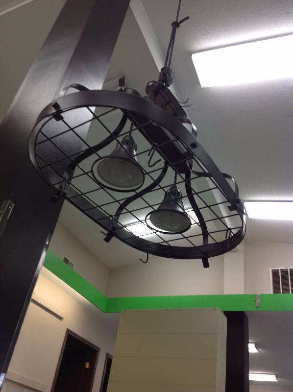 lot 7 image: Dual lamp hanging pot rack