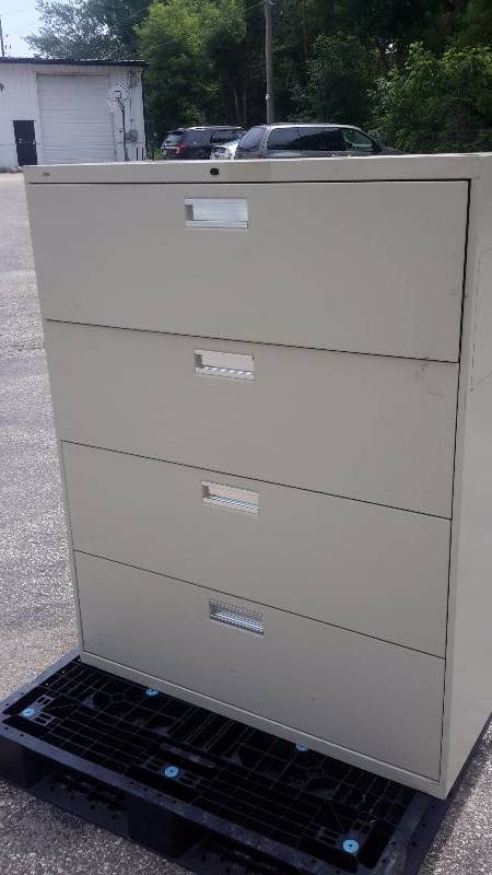 lot 33 image: 4 drawer file cabinet