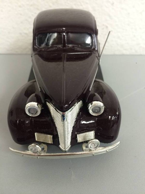 lot 16 image: 1939 Chevrolet Coupe