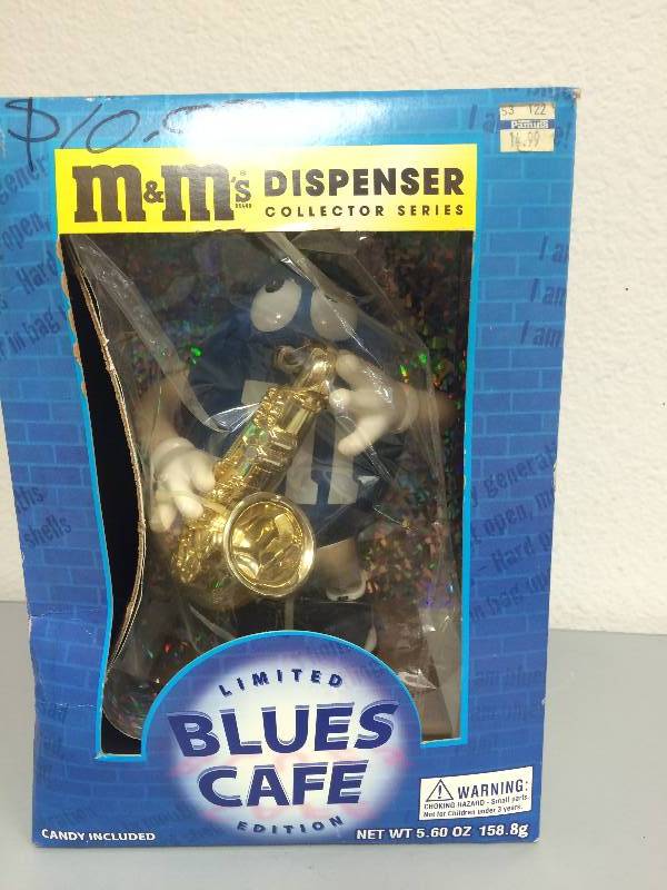 lot 31 image: M&M Blues Cafe Dispenser