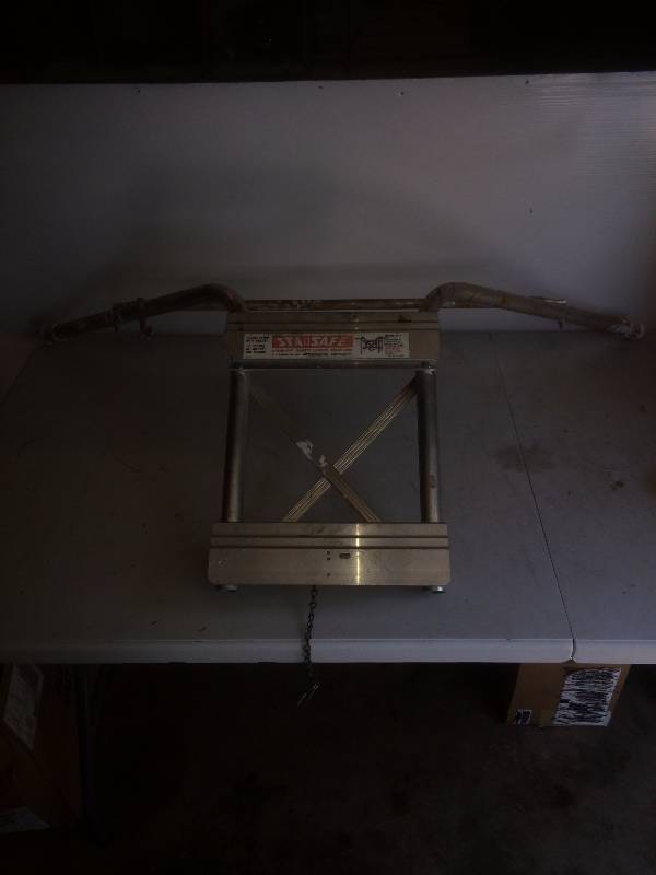 Step Ladder Stand