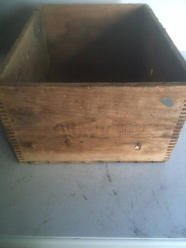 Dupoint crate