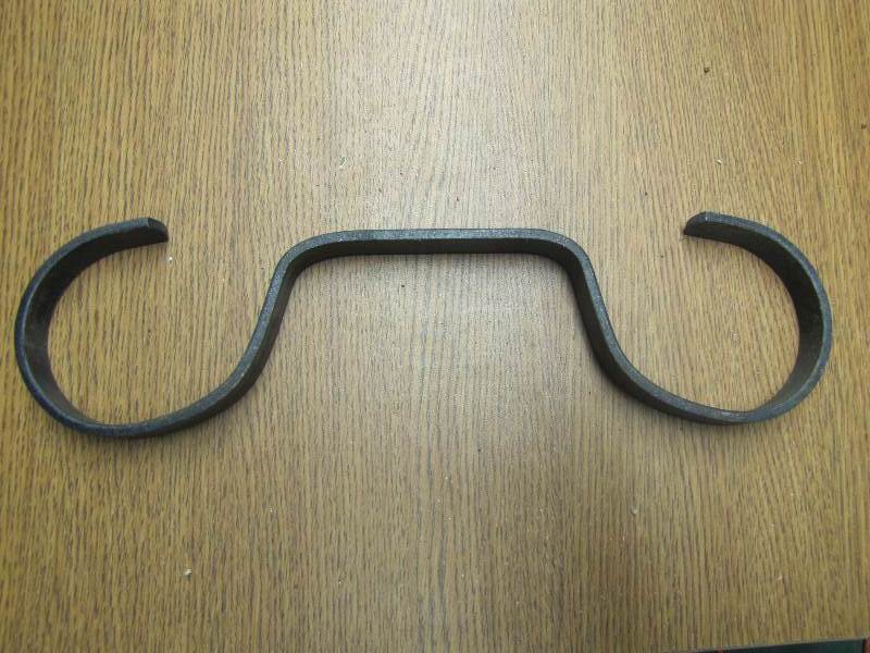 lot 70 image: Metal  Iron Bender