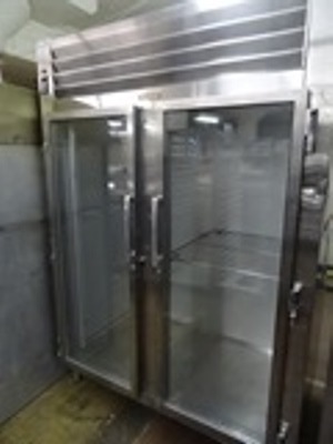 lot 8 image: Refrigerator