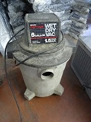 lot 50 image: WetDry Vac
