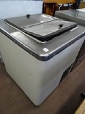 lot 70 image: Ice Cream Freezer