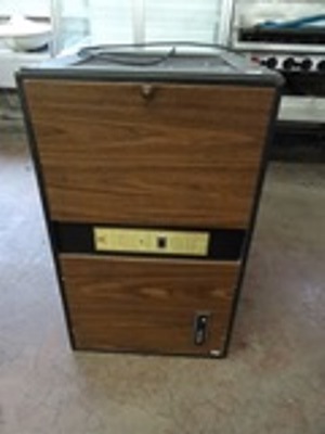 lot 72 image: Air Cleaner