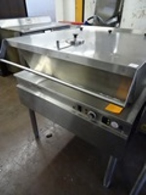 lot 79 image: Skillet brazing pan