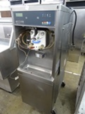 lot 96 image: Soft Serve Ice-Cream Machine